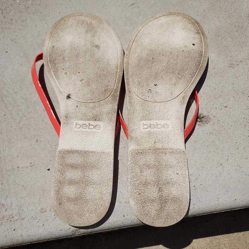Bebe Coral Flat Thong Sandals Size 9 Beachy Summer Boho Casual Vacation Tropical